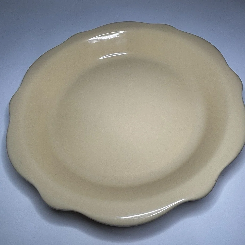Vintage Yellow Scalloped‎ Pie Dish GP Hospitality Ceramic Farmhouse 10.75